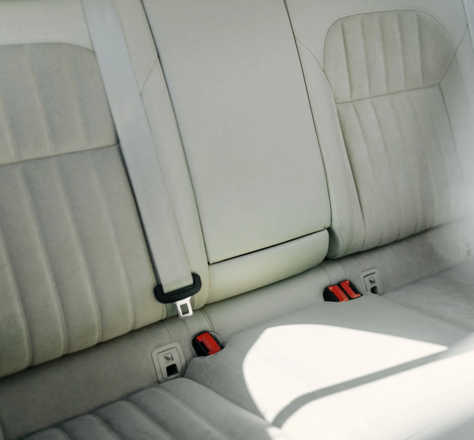 Rear passenger interior of Škoda Superb standard class vehicle offering extra legroom